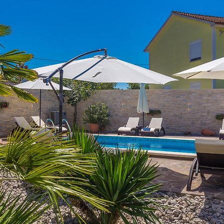 Guest House Antonella Малинська Екстер'єр фото