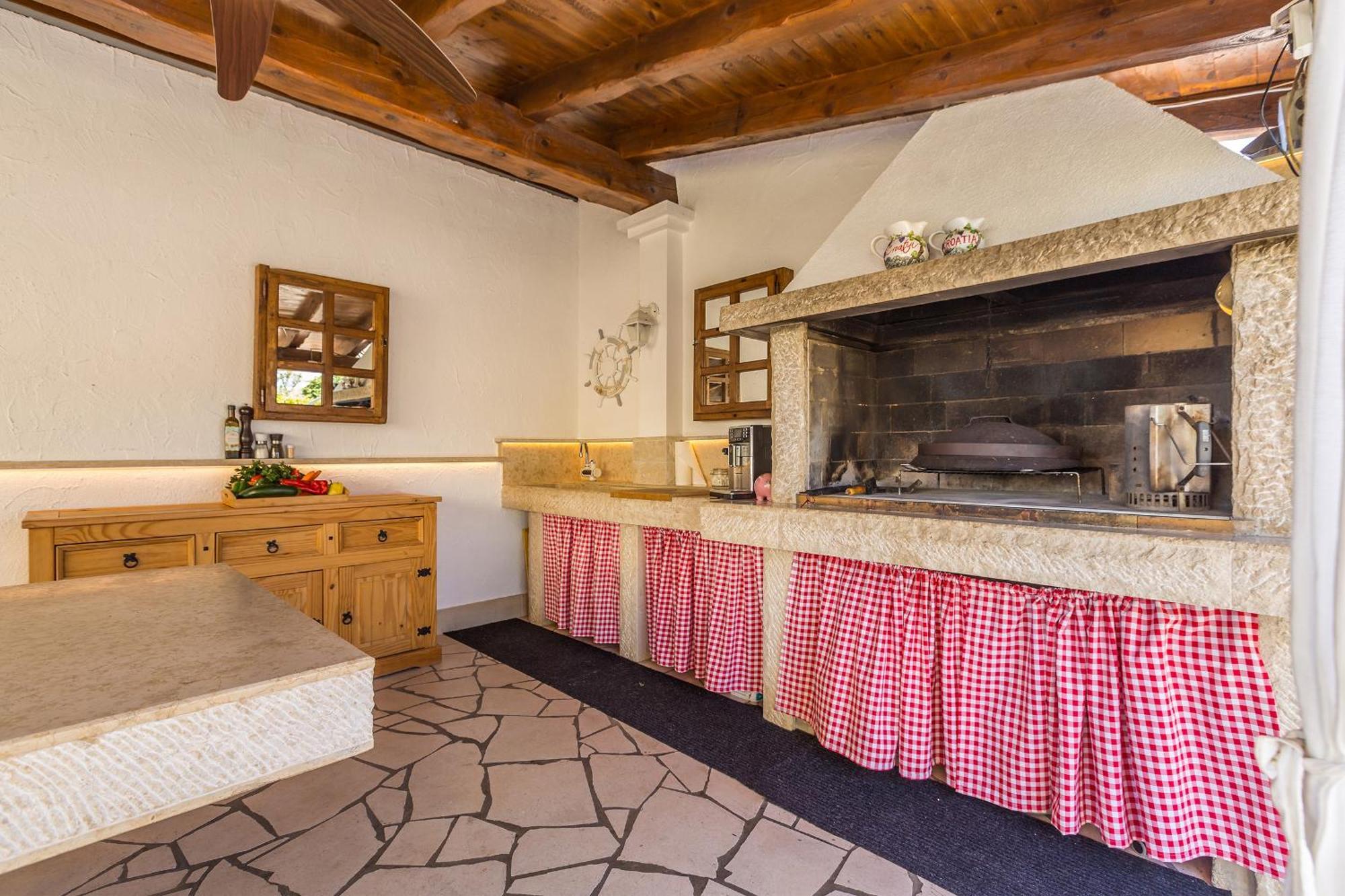 Guest House Antonella Малинська Екстер'єр фото