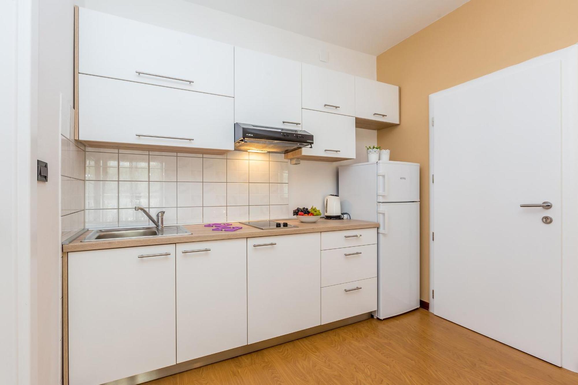 Guest House Antonella Малинська Екстер'єр фото